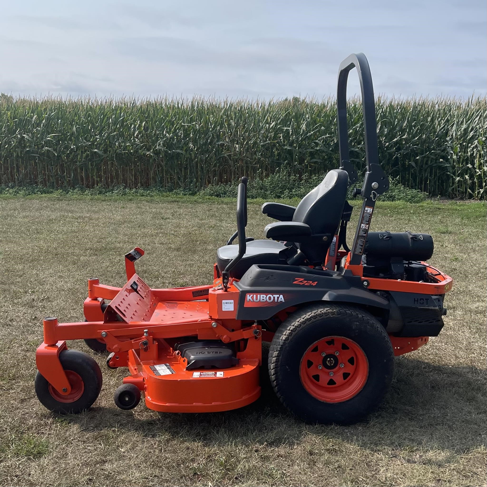 2017 GRASSHOPPER 725KT - 47622 - Niebur Tractor & Equipment